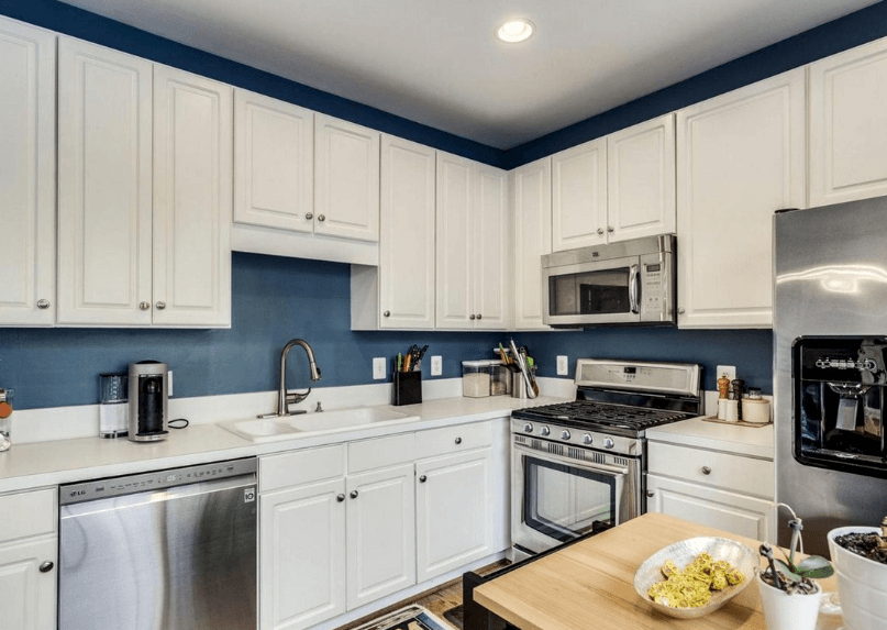 Contemporary Kitchen | Arlington VA